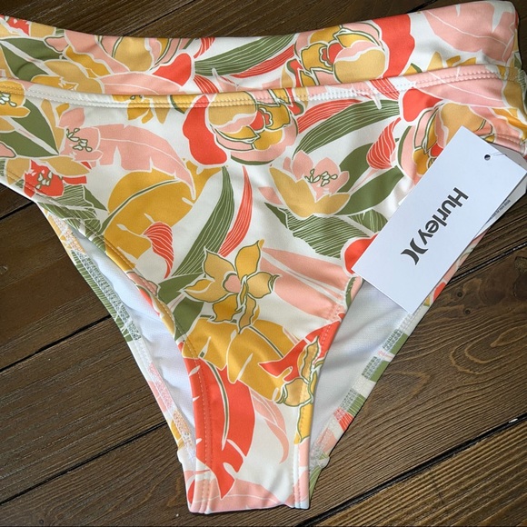 NWT! Hurley floral high waisted bikini - Picture 3 of 7